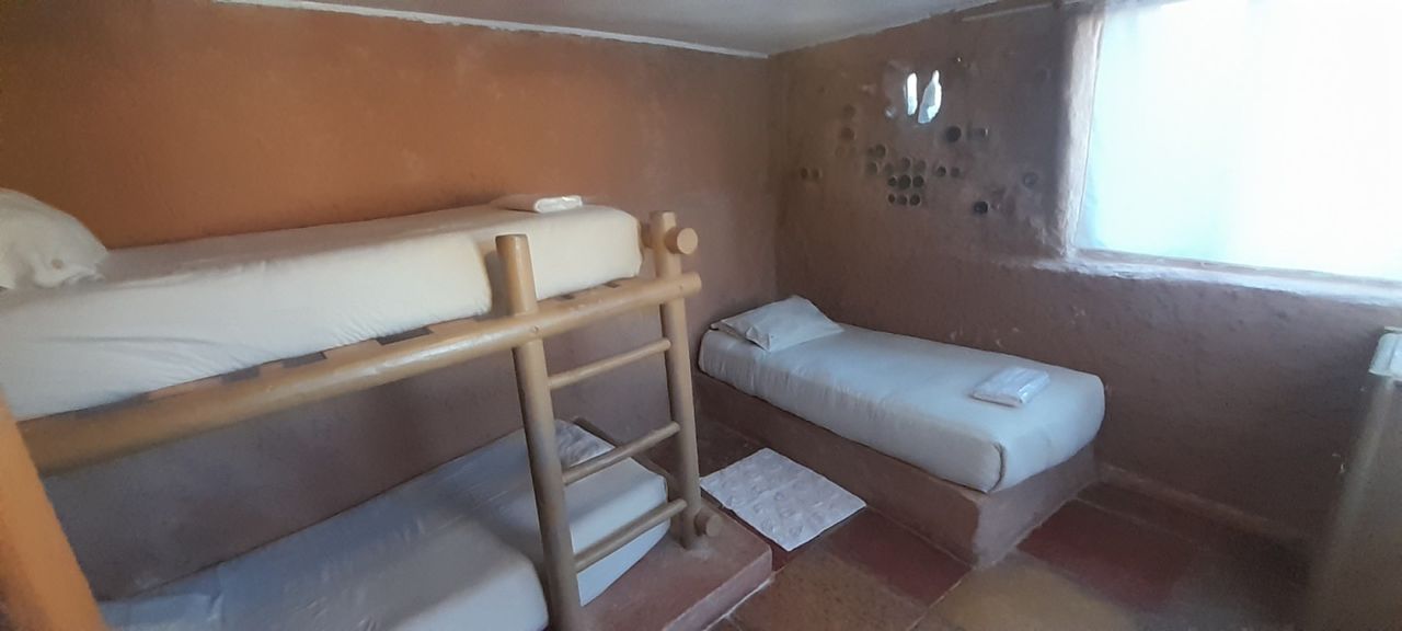 Habitación Triple — Ají Verde Hostel San Pedro