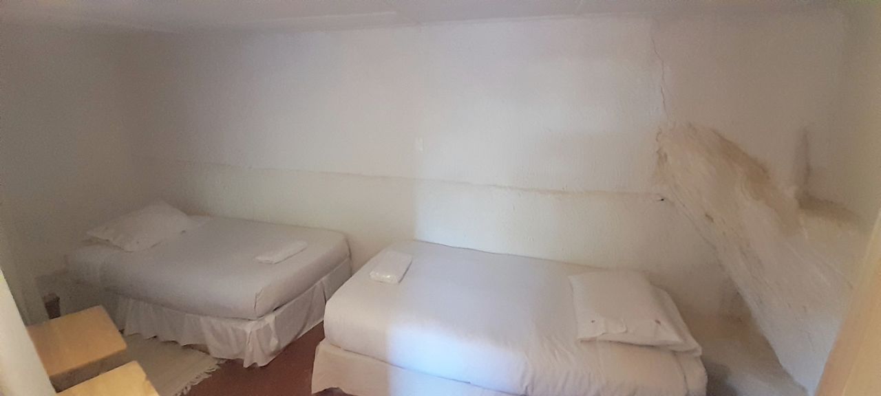 Habitación Privada de 2 Camas — Ají Verde Hostel San Pedro